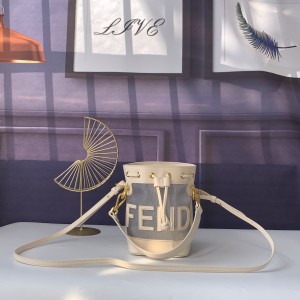 フェンディバッグコピー 2021新品注目度NO.1 FENDI レディース バケツバッグ
