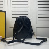 フェンディバッグコピー 大人気2022新品 FENDI レディース バックパック