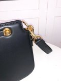 フェンディバッグコピー 定番人気2022新品 FENDI レディース ショルダーバッグ
