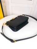 フェンディバッグコピー 定番人気2022新品 FENDI レディース ショルダーバッグ