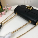 フェンディバッグコピー 定番人気2022新品 FENDI レディース ショルダーバッグ