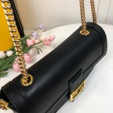 フェンディバッグコピー 定番人気2022新品 FENDI レディース ショルダーバッグ