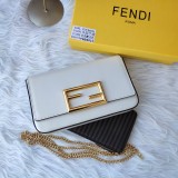 フェンディバッグコピー 大人気2022新品 FENDI レディース ショルダーバッグ