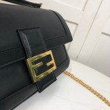 フェンディバッグコピー 定番人気2022新品 FENDI レディース ショルダーバッグ