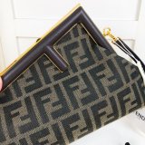 フェンディバッグコピー 2022新品注目度NO.1 FENDI レディース ショルダーバッグ
