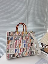 フェンディバッグコピー 2023新品注目度NO.1 FENDI レディース ハンドバッグ