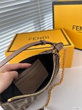 フェンディバッグコピー 大人気2023新品 FENDI レディース ハンドバック