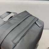 日本未入荷 2024 プラダ 新作バックパック偽物