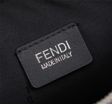 ☆超人気☆ 2024 フェンディ 新作クラッチバッグスーパーコピー