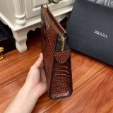 使い勝手良し 2024 プラダ 新作クラッチバッグ偽物