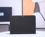 完売必至 2024 プラダ 新作クラッチバッグスーパーコピー