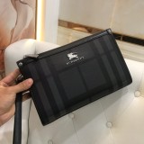 完売前に！ 2024 バーバリー 新作クラッチバッグ偽物