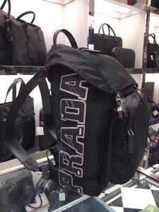 高品質 2024 プラダ 新作バックパックスーパーコピー