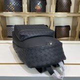 入手困難品！ 2024 ボッテガヴェネタ 新作バックパック偽物