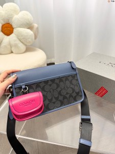 完売必至 ★ 2024 コーチ 新作ショルダーバッグコピー