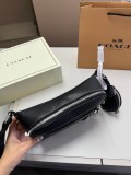 入手困難！2024 コーチ 新作ショルダーバッグコピー