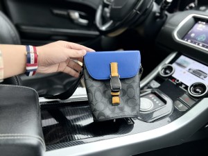 絶対欲しい！ 2024 コーチ 新作携帯電話バッグスーパーコピー