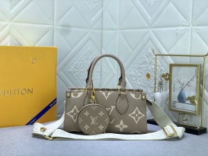 入手困難品！ 2024 ルイヴィトン 新作ハンドバッグコピーM46653