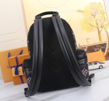 争奪戦 2024 ルイヴィトン 新作バックパック偽物 M22488