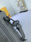 お洒落 2024 ルイヴィトン 新作携帯電話バッグ偽物 M81522