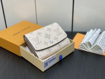 超希少！ルイヴィトン レディース 折り財布 偽物 M62542