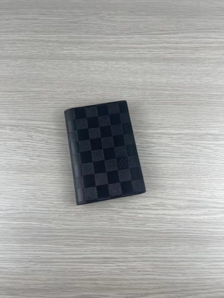 即発送！ルイヴィトン メンズ カードケース 偽物 M60181