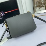 人気爆発☆ 2024 プラダ 新作 ショルダーバッグ コピー 66136
