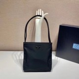 【限定カラー】2024 プラダ 新作 トートバッグ コピー B6243