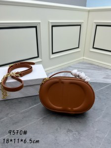 お洒落 2024 ディオール 新作 ショルダーバッグ コピー 9570