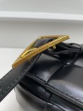 【大特価】2024 ボッテガヴェネタ 新作 ショルダーバッグ スーパーコピー S03032