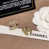 目を惹くカラー シャネル ピアス スーパーコピー