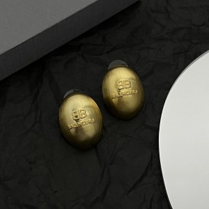 完売必至 バレンシアガ ピアス 偽物