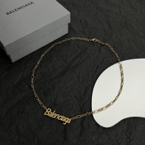 超希少！バレンシアガ ネックレス 偽物
