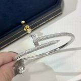 定番人気！カルティエ ブレスレット スーパーコピー