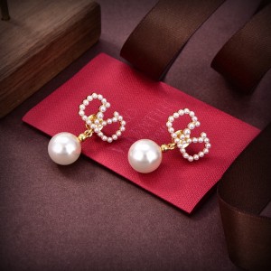 激安価格！ヴァレンティノ ピアス コピー