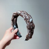 目を惹くカラー ディオール ヘアバンド スーパーコピー