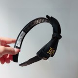 送料込 ディオール ヘアバンド 偽物
