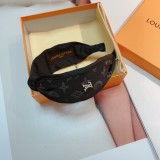 【大特価】ルイヴィトン ヘアバンド 偽物
