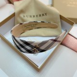 ☆超人気☆ バーバリー ヘアバンド コピー