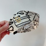 肌触り最高な ディオール ヘアバンド 偽物