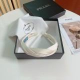 日本未入荷 プラダ ヘアバンド コピー