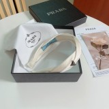 日本未入荷 プラダ ヘアバンド コピー