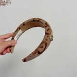 新色登場☆ グッチ ヘアバンド スーパーコピー
