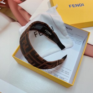 【大特価】フェンディ ヘアバンド スーパーコピー