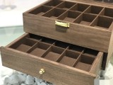 完売前に！ルイヴィトン 2024新作 小物入れ収納ボックス 新居寝具用品 アンティーク無垢材の時計ケースです