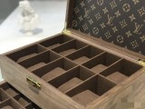 完売前に！ルイヴィトン 2024新作 小物入れ収納ボックス 新居寝具用品 アンティーク無垢材の時計ケースです