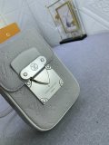 注目アイテム♡ ルイヴィトン レディース 携帯 電話 バッグ コピー M81522