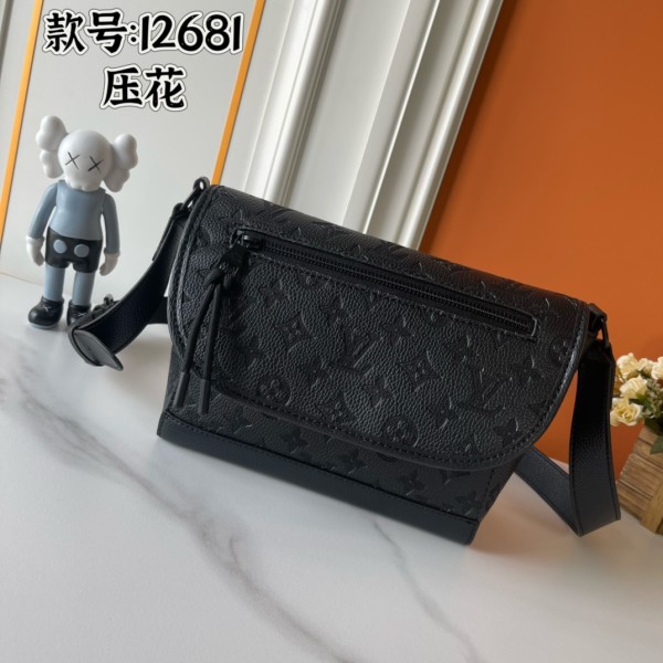 日本未入荷 ルイヴィトン レディース ショルダーバッグ スーパーコピー M12806
