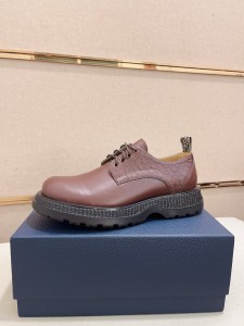 累積売上総額第１位！2026 ディオール 新作 革靴 偽物