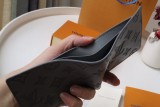 【即発】★ ルイヴィトン メンズ  折り財布 コピ M81383